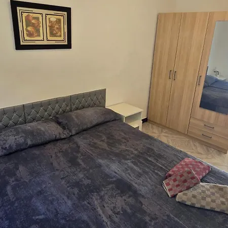 Casa Roja 6 - Quiet Resort, Central, Parking *